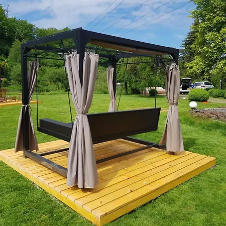 3 * Neustadt an der Waldnaab