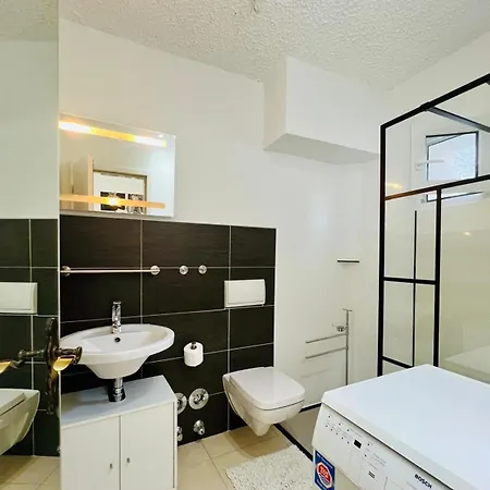 Apartamento 3 *